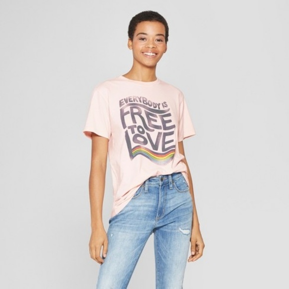 Everybody is Free to Love Graphic Tee Shirt Top - Picture 2 of 7